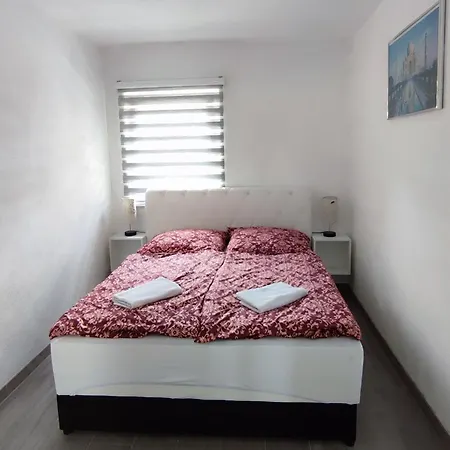 Exclusive Apartment *