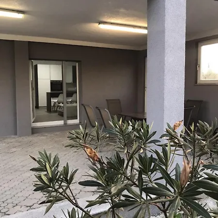 Exclusive Apartment *